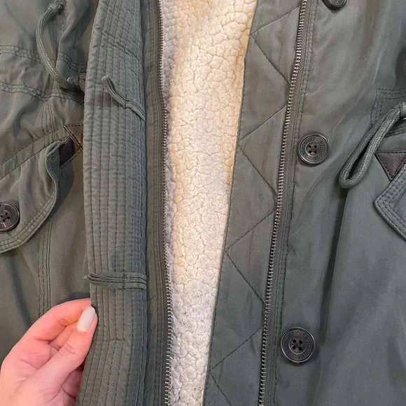 Abercrombie & Fitch Winter Parka Jacket - Picture 4 of 6